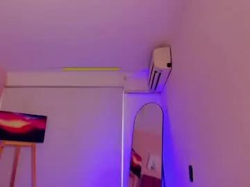 Freechat adonis_hot_xx on Chaturbate