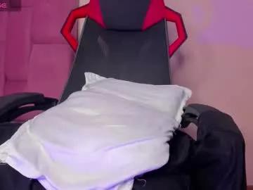 Freechat adonis_hot_xx on Chaturbate