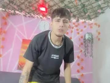 alexandluke1 — suck dick  [222 tokens remaining]