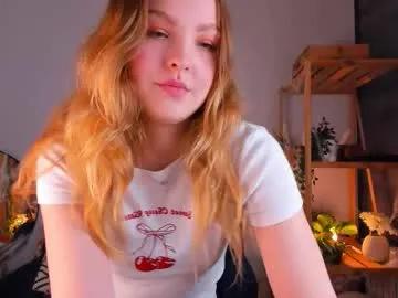 alice_tucci — Lovely Alicefav 25, 56, 100, 160 // GOAL: lets start with happy mood [99 tokens left] #new #daddy #ass #erotic #smalltits
