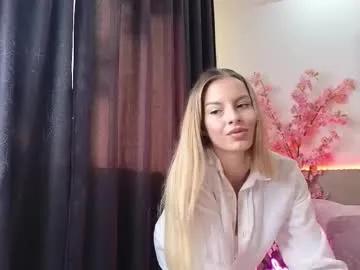 Freechat anexxblondie on Chaturbate