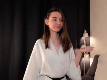 approche_toi_petite on Chaturbate 