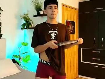 Freechat axel_draven on Chaturbate