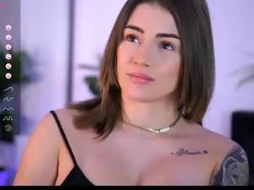 Freechat babbyaisha on Chaturbate