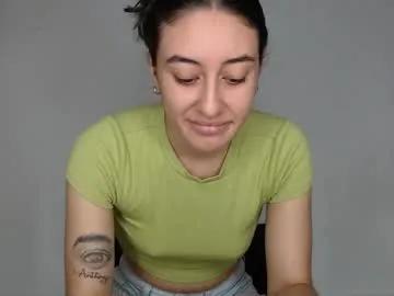 Freechat chloe_vahos on Chaturbate