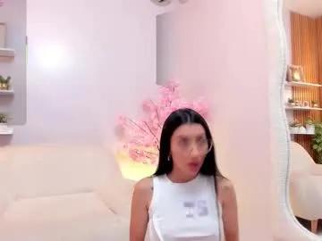 cloy_baby — GOAL: spank my ass hard [33 tokens remaining] come and fuck me #daddysgirl #skinny #glasses #latina #18