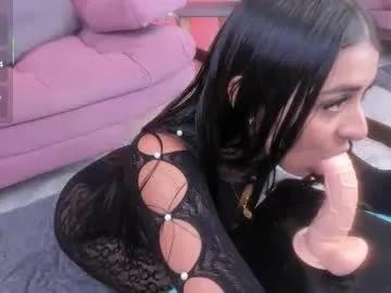 Freechat daaniela_moon on Chaturbate