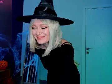 Freechat evelynpoole on Chaturbate