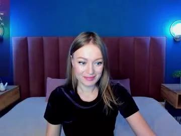 Freechat evelynpoole on Chaturbate