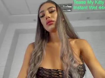 foxx_girl on Chaturbate 