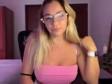 hiiandrea on Chaturbate 