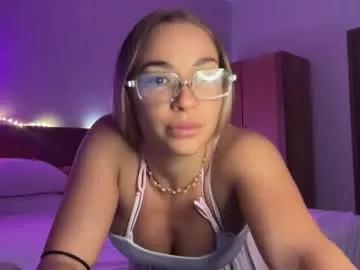 hiiandrea on Chaturbate 