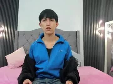 Freechat hoot_booys_ on Chaturbate