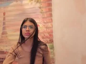 Freechat isa_little4u on Chaturbate