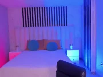 Freechat leahnovac on Chaturbate