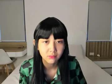 Freechat little_yena on Chaturbate