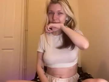 Freechat lizzyylovesick on Chaturbate