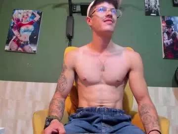 Freechat luis_as on Chaturbate