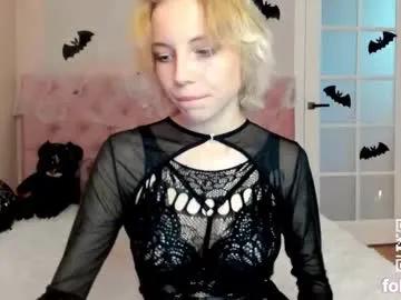 pink_lila18 — look under the skirt #new #18 #skinny #cute #shy [108 tokens remaining]