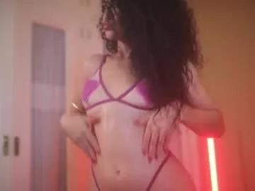 Freechat suzysuza on Chaturbate