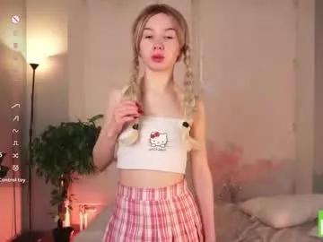 Freechat sweetyoops on Chaturbate
