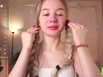 Freechat sweetyoops on Chaturbate