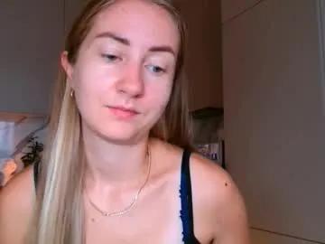 Chaturbate taliiyafiredream is Freechat taliiyafiredream — Taliiyafiredream's room  #leather #leggins #young #smallboobs  #nonude