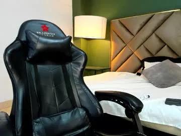 Freechat tyler_rodriguez on Chaturbate