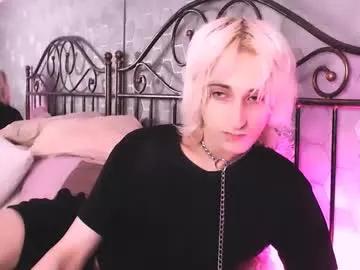 Freechat whitenyx on Chaturbate