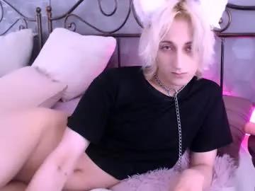 Freechat whitenyx on Chaturbate