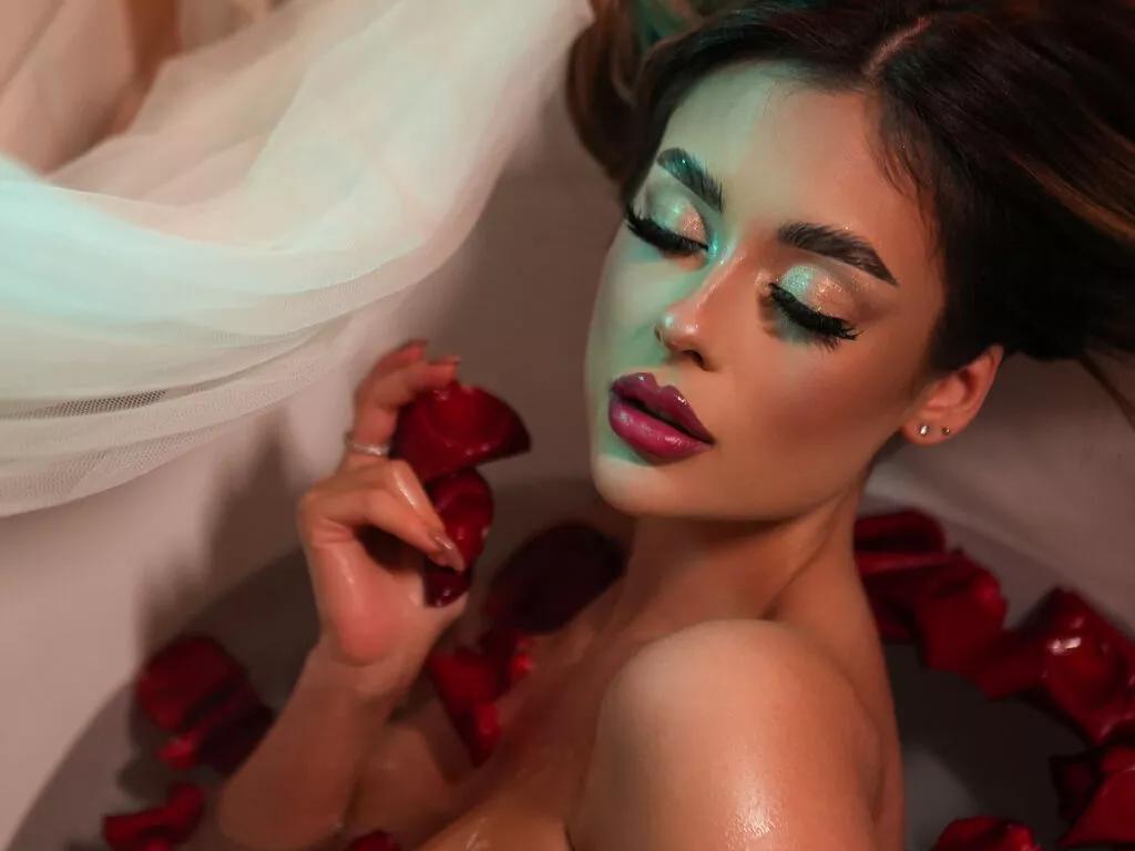 AyannaNur on LiveJasmin