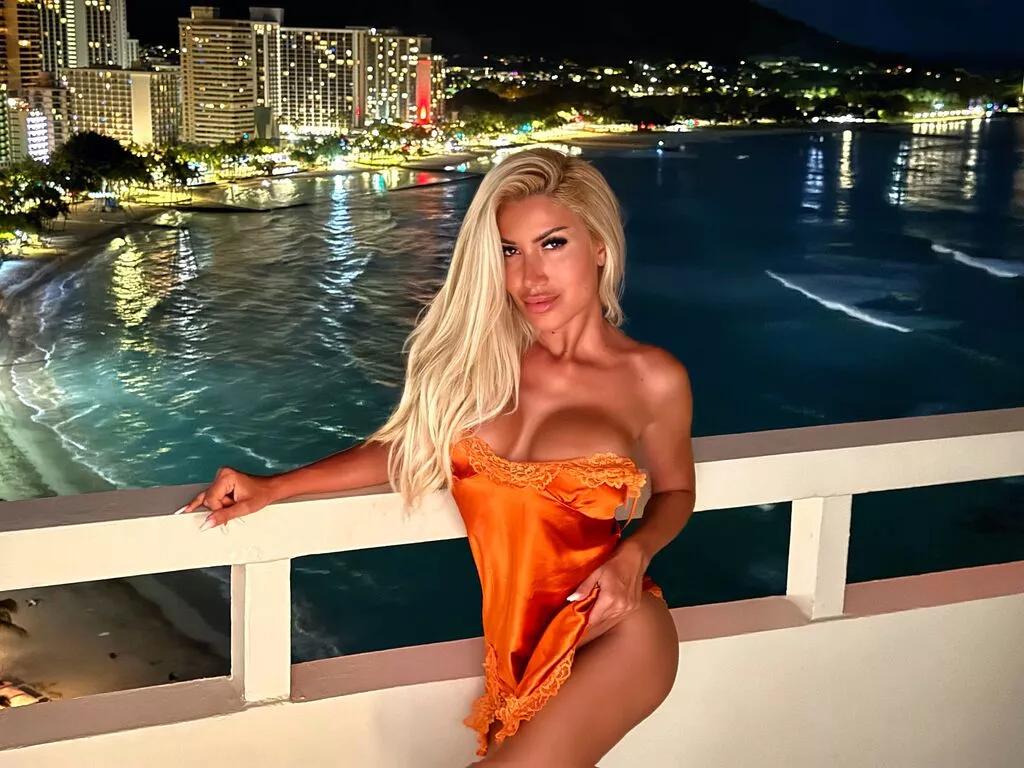 CharlotteMavis on LiveJasmin