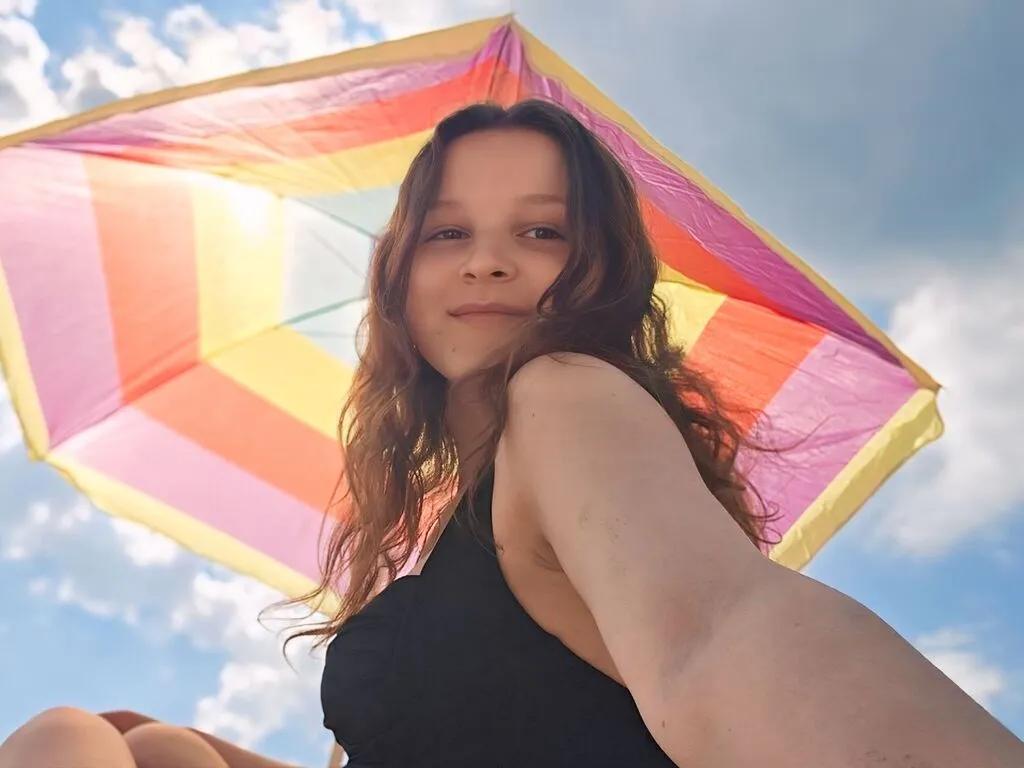 LauraJulian on LiveJasmin
