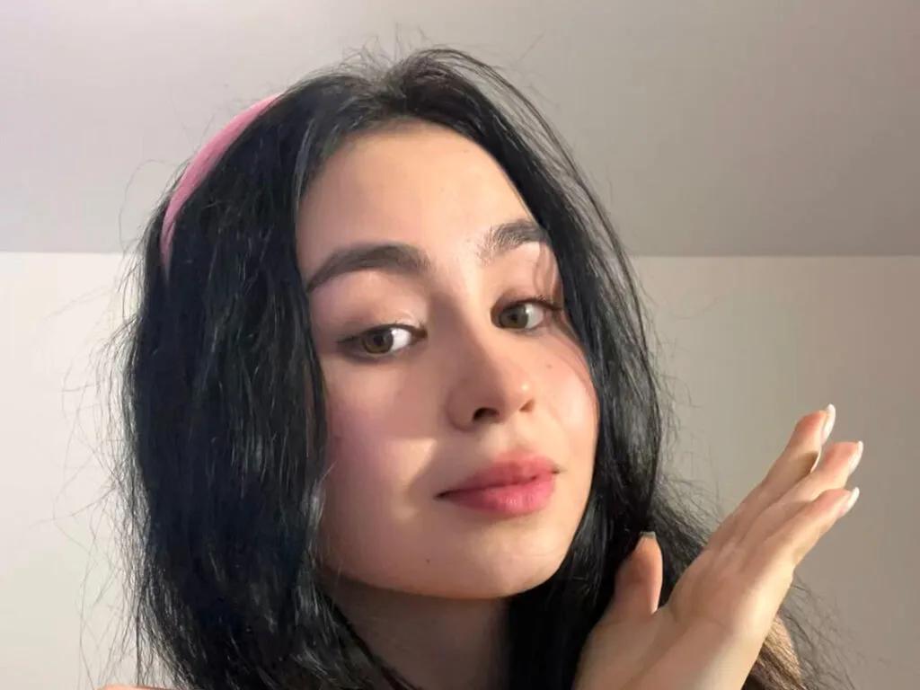 MinnieMile on LiveJasmin