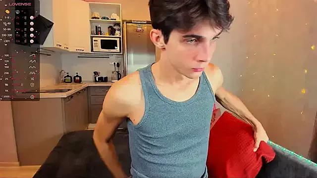 Freechat Aaron_Boom on StripChat