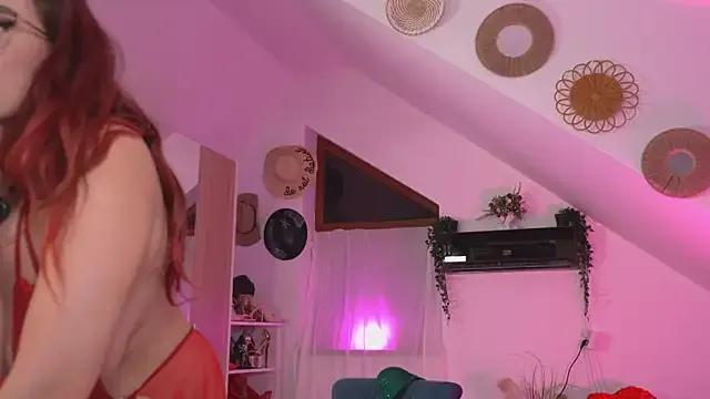 Freechat Amaliamour on StripChat