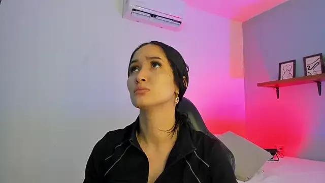 amanda_Hayek on StripChat 