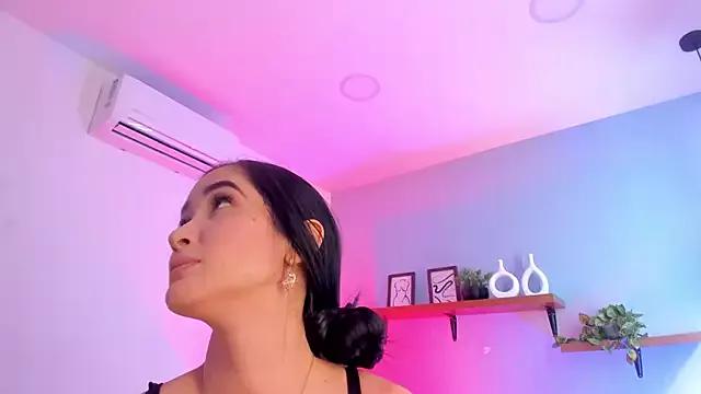 amanda_Hayek on StripChat 