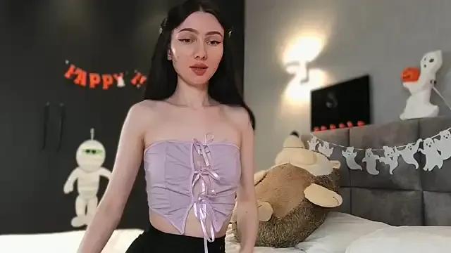 StripChat AnaMoonlight is Freechat AnaMoonlight — change outfit