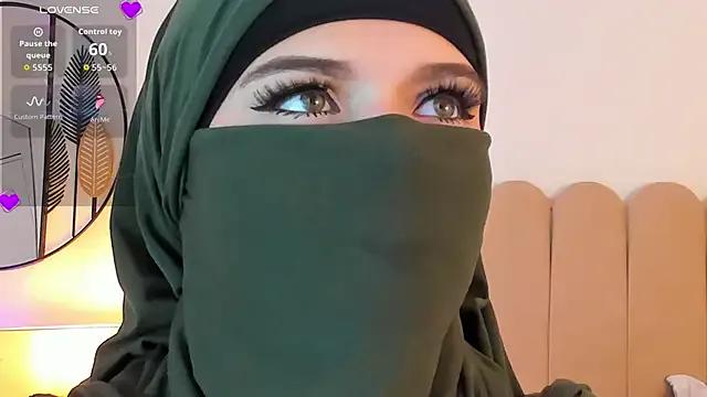 anna-henao on StripChat 