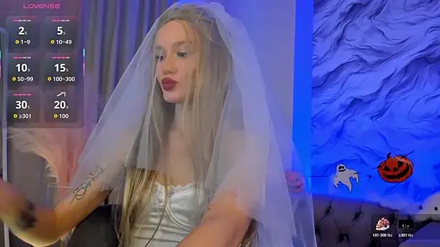 Aria_Mila — show outfit