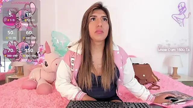 Ariana-Fernandez on StripChat 