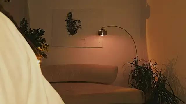 aryamirelle on StripChat 