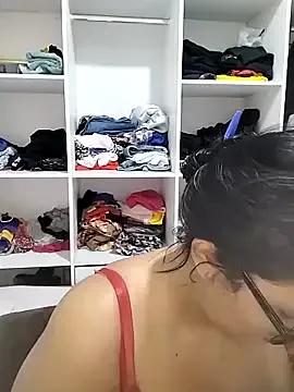 Freechat AuroraChest on StripChat