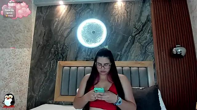 BellaPeers_ on StripChat