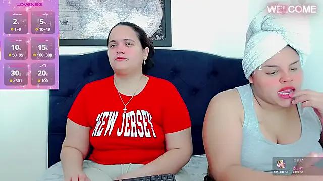 Freechat brunnette_hot on StripChat