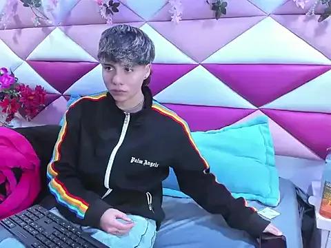 Freechat Bruno_Cruzz on StripChat