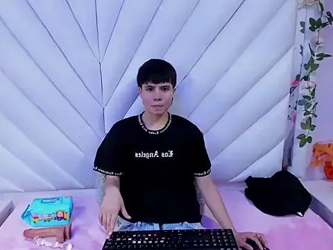 Freechat Bruno_Cruzz on StripChat