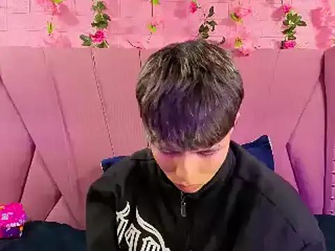 Freechat Bruno_Cruzz on StripChat