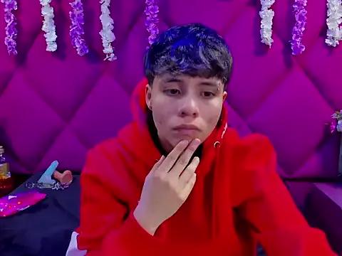 Freechat Bruno_Cruzz on StripChat